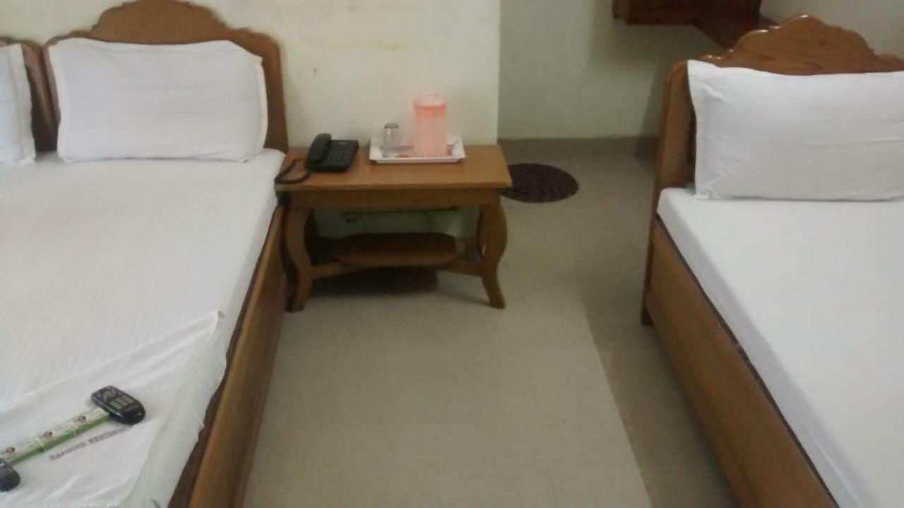 צ'נאי Central Saphire Residency-Only For Indians מראה חיצוני תמונה